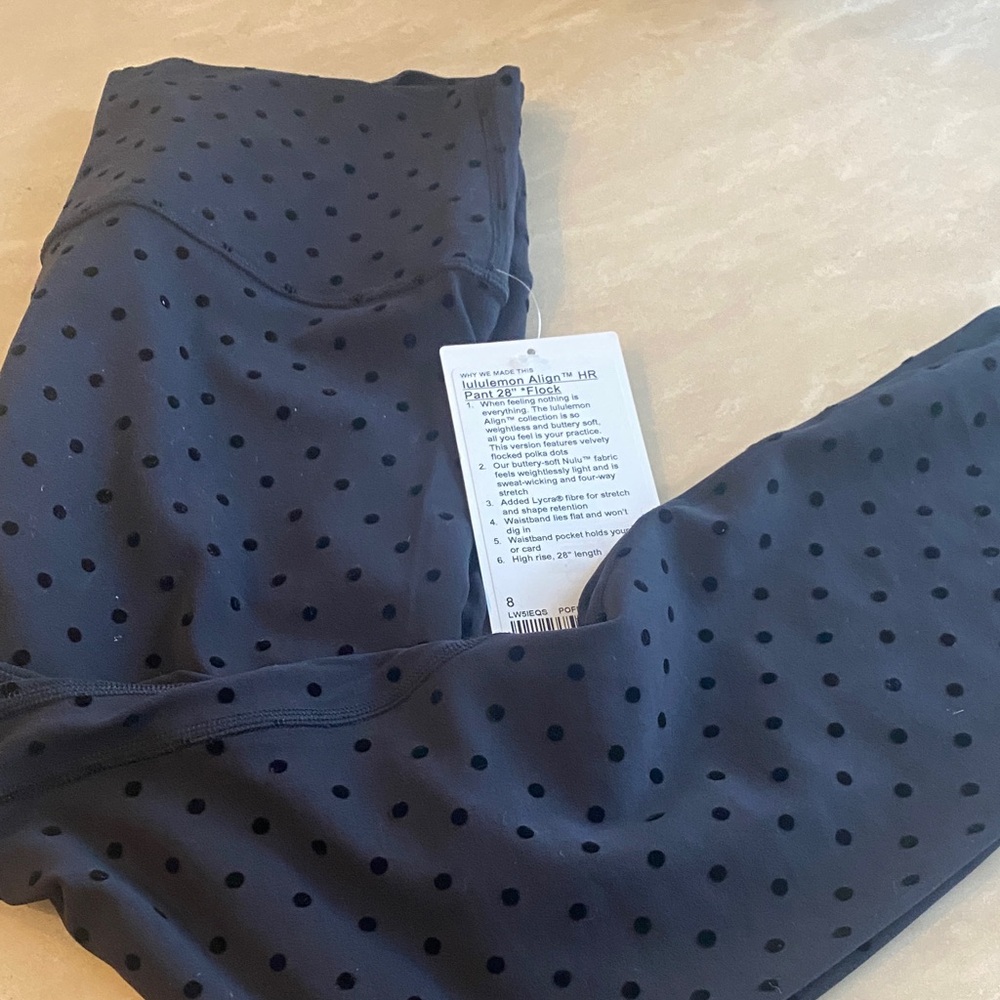 Lululemon polka flock Black Polka Dot Leggings nwot size 8